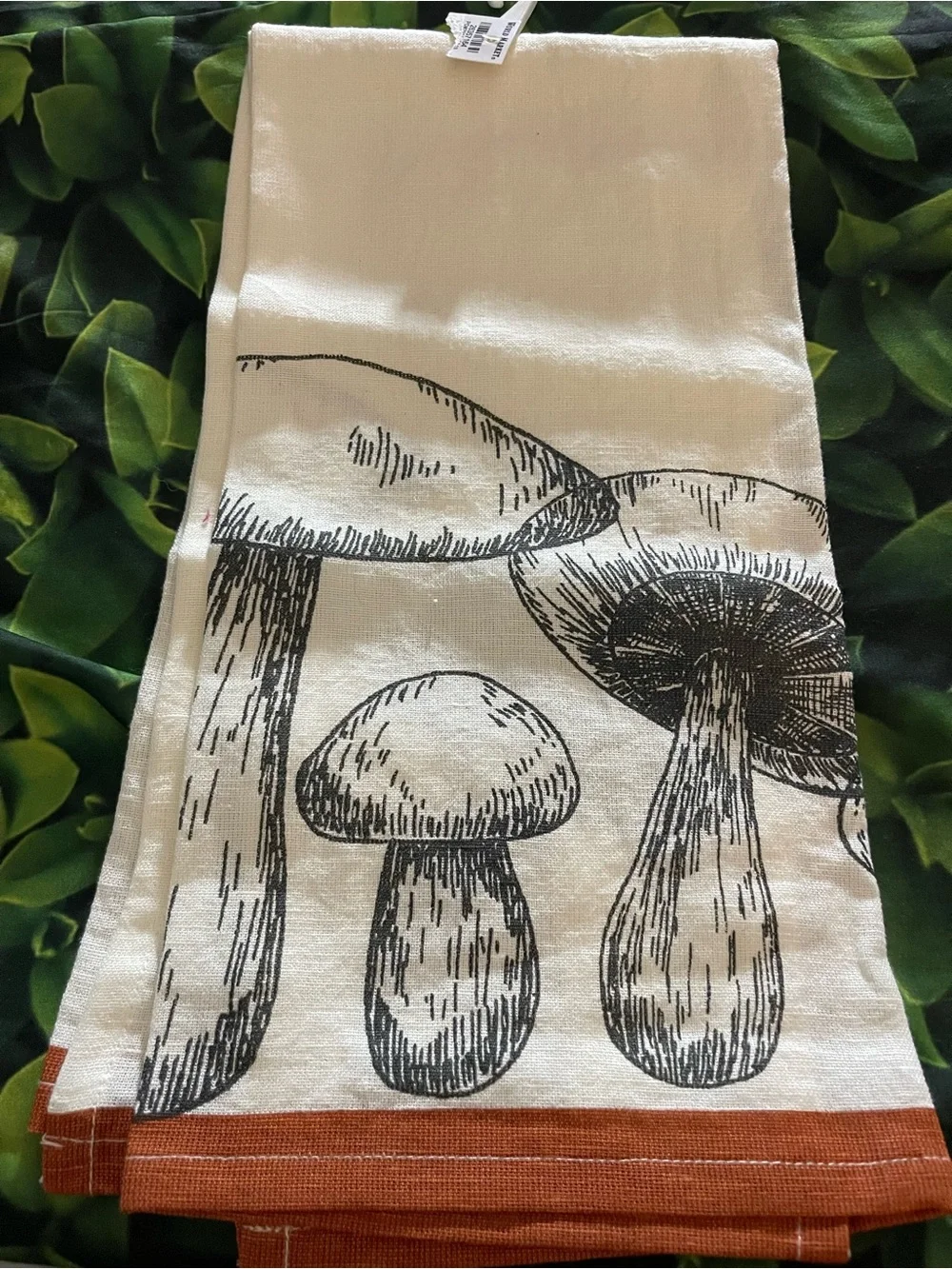 World Market Mushroom Print Kitchen Towel in Cream and Rust, NWT